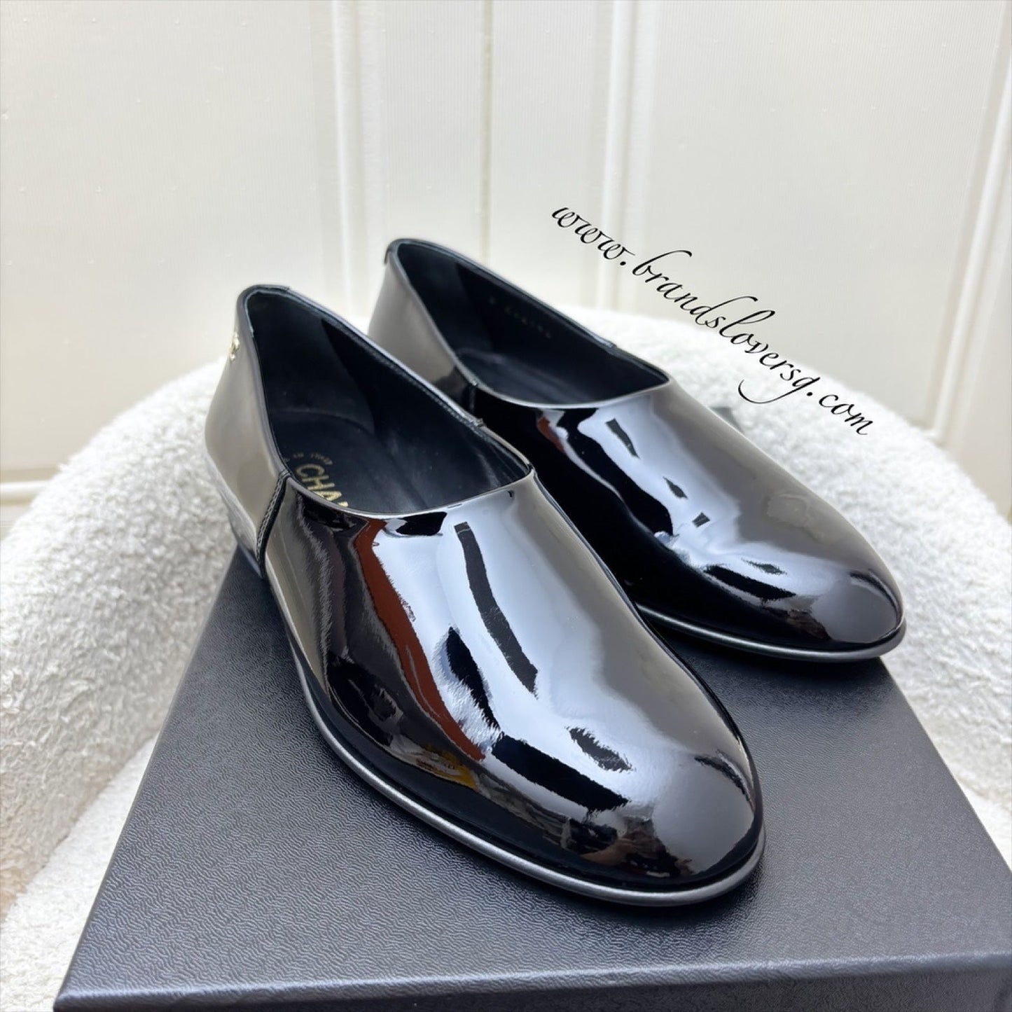 GLM-Mocassins with GLM- Logo in Black Patent Leather Sz 37.5