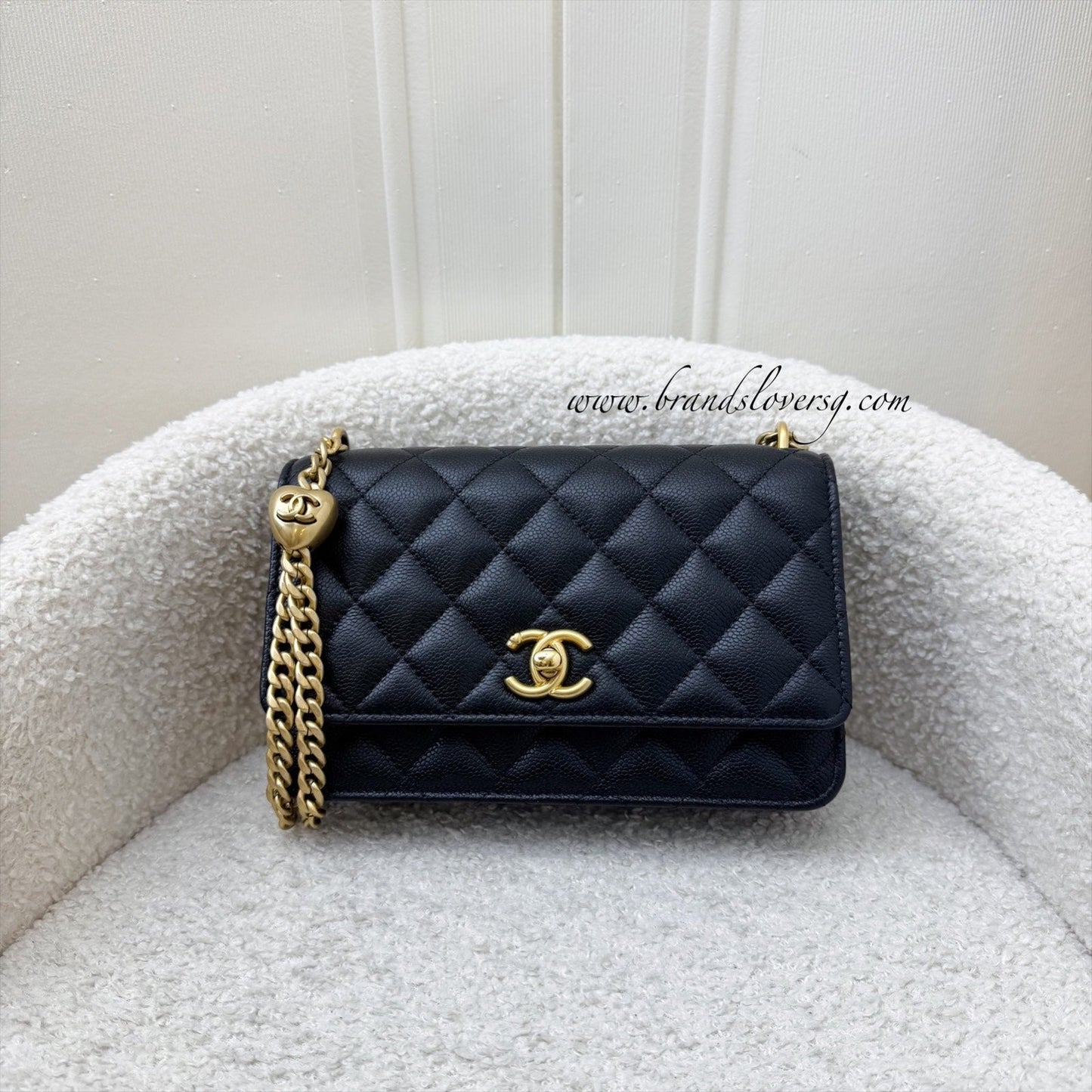 GLM-24P Heart Adjustable Wallet on Chain WOC in Black Caviar and AGHW (Model: AP3201)