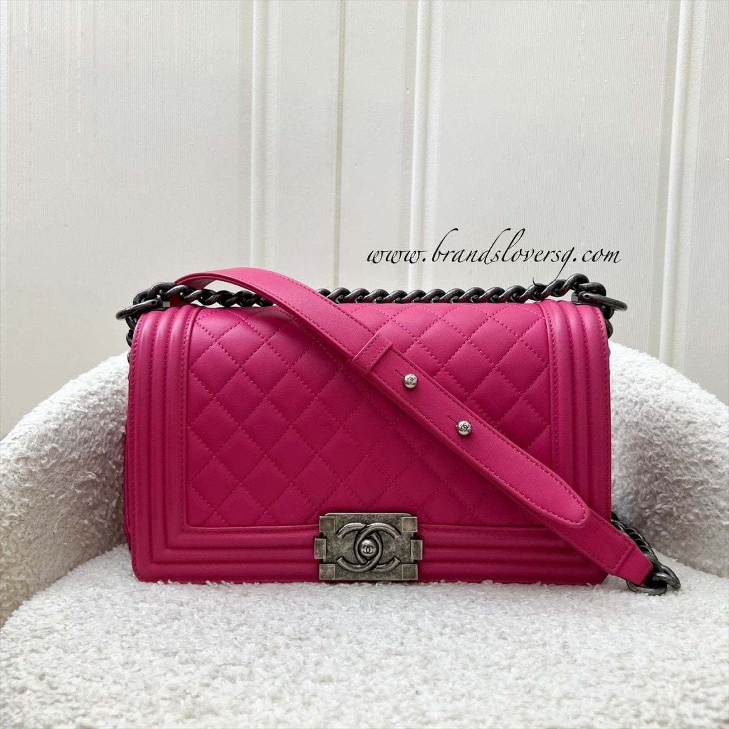 GLM-Medium 25cm Boy Flap in Hot Pink Lambskin and RHW