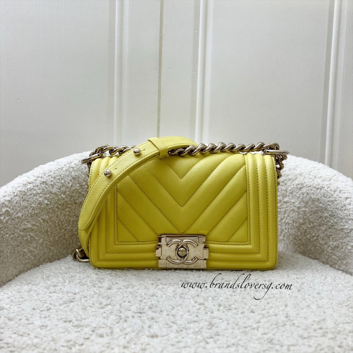 GLM-Small 20cm Boy Flap in Yellow Caviar and LGHW