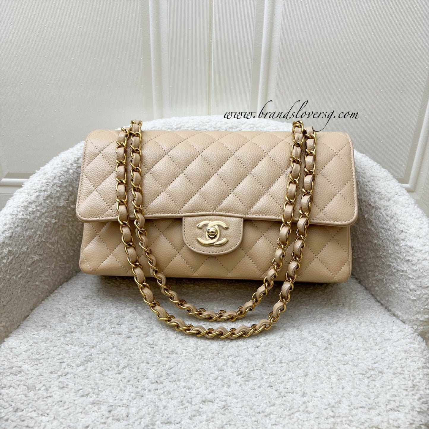 GLM-Medium Classic Flap CF in Beige Caviar and GHW (Model: A01112)