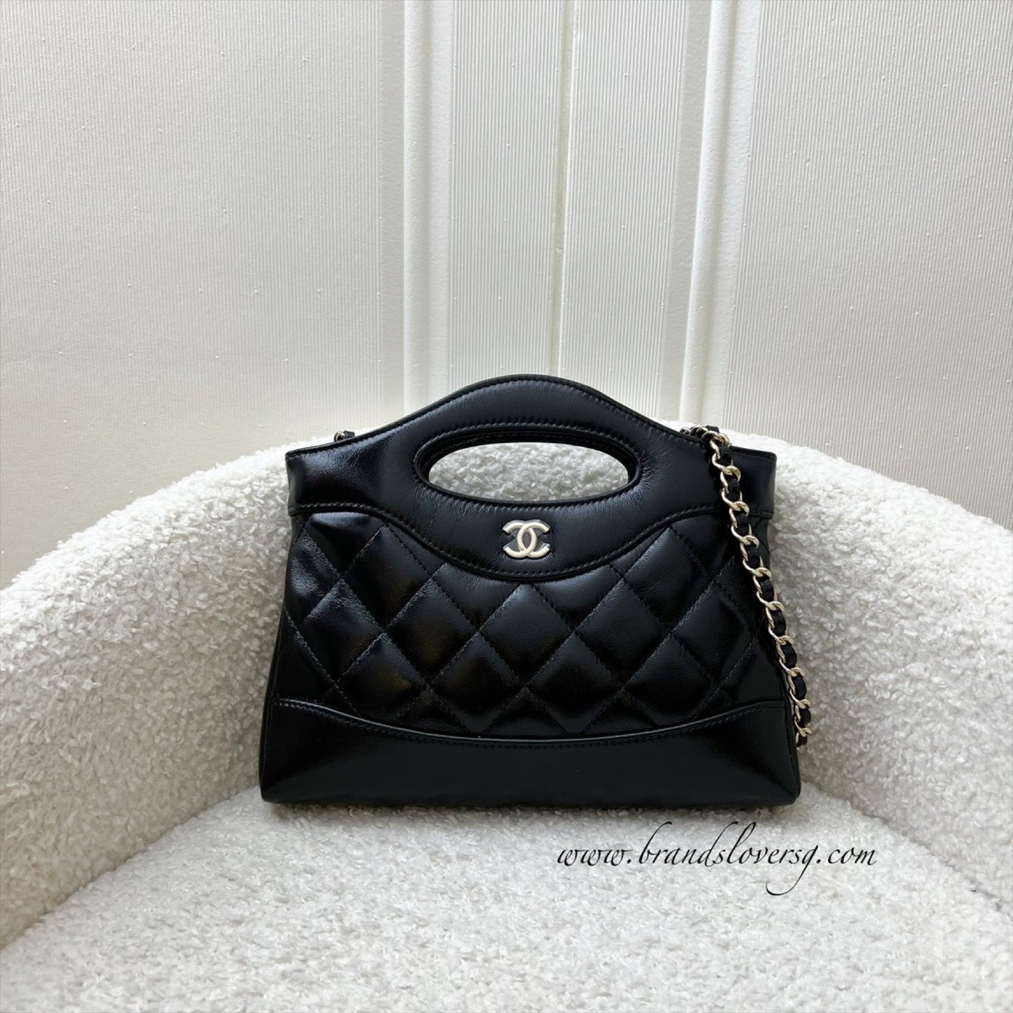 GLM-31 Nano Shopping Bag in 25P Black Shiny Calfskin and LGHW (Model: AP3656)