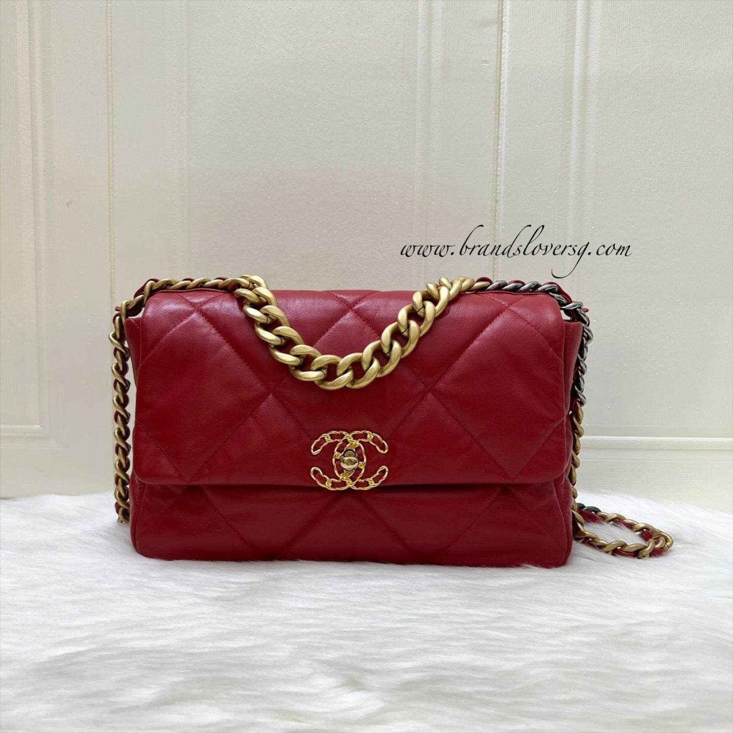 GLM-19 Medium / Large Flap in Red Lambskin and 3-tone HW (Model: AS1161)