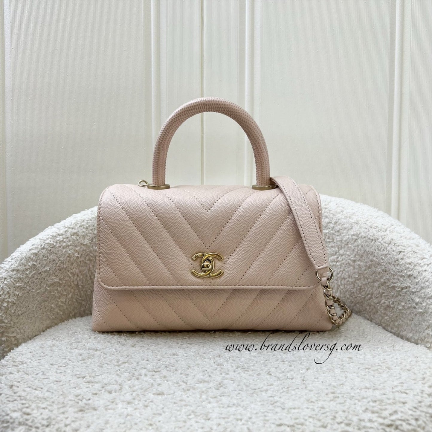 GLM-Small Coco Handle in 20A Chevron Quilted Beige Pink Caviar and LGHW
