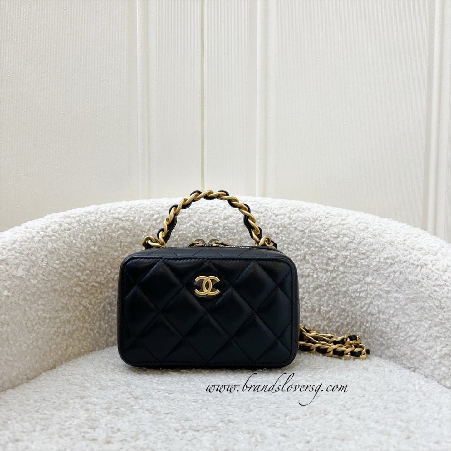 GLM-22A Afternoon Tea Vanity / Clutch with Chain in Black Lambskin and AGHW