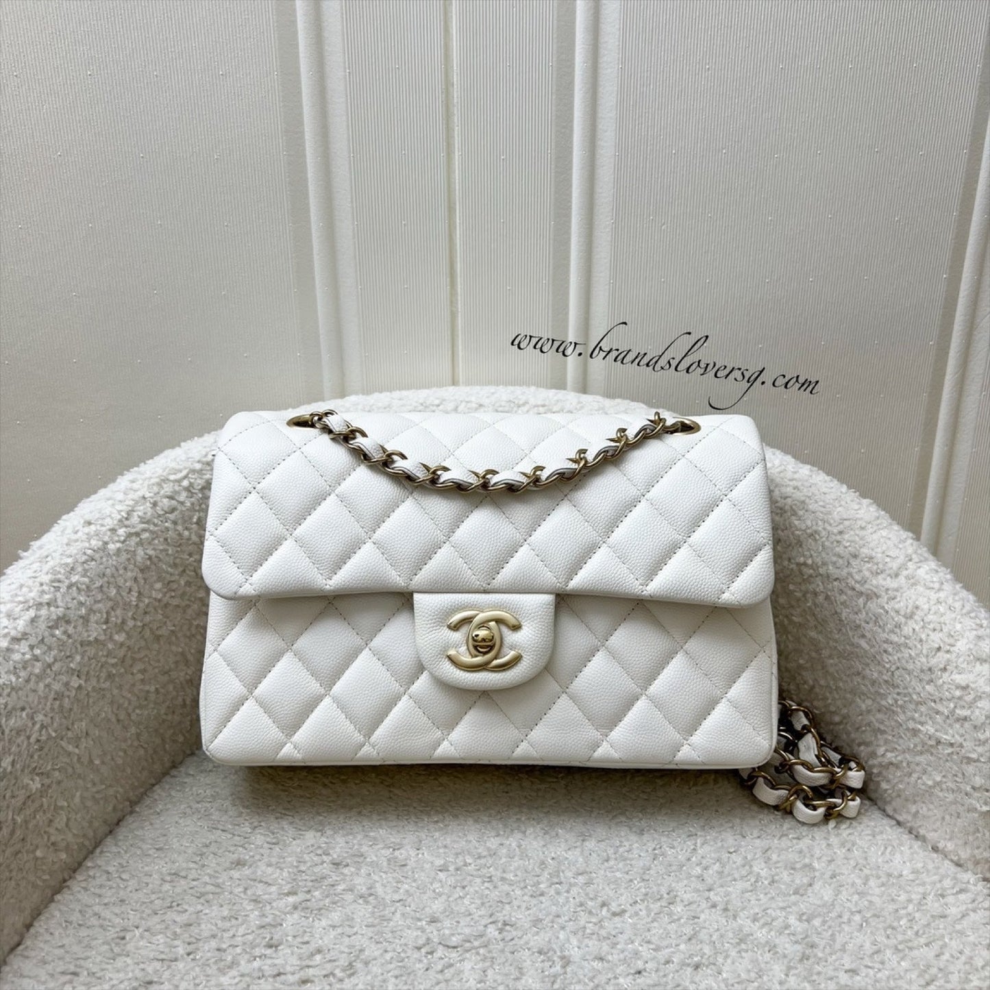 GLM-Small Classic Flap CF in White Caviar and LGHW