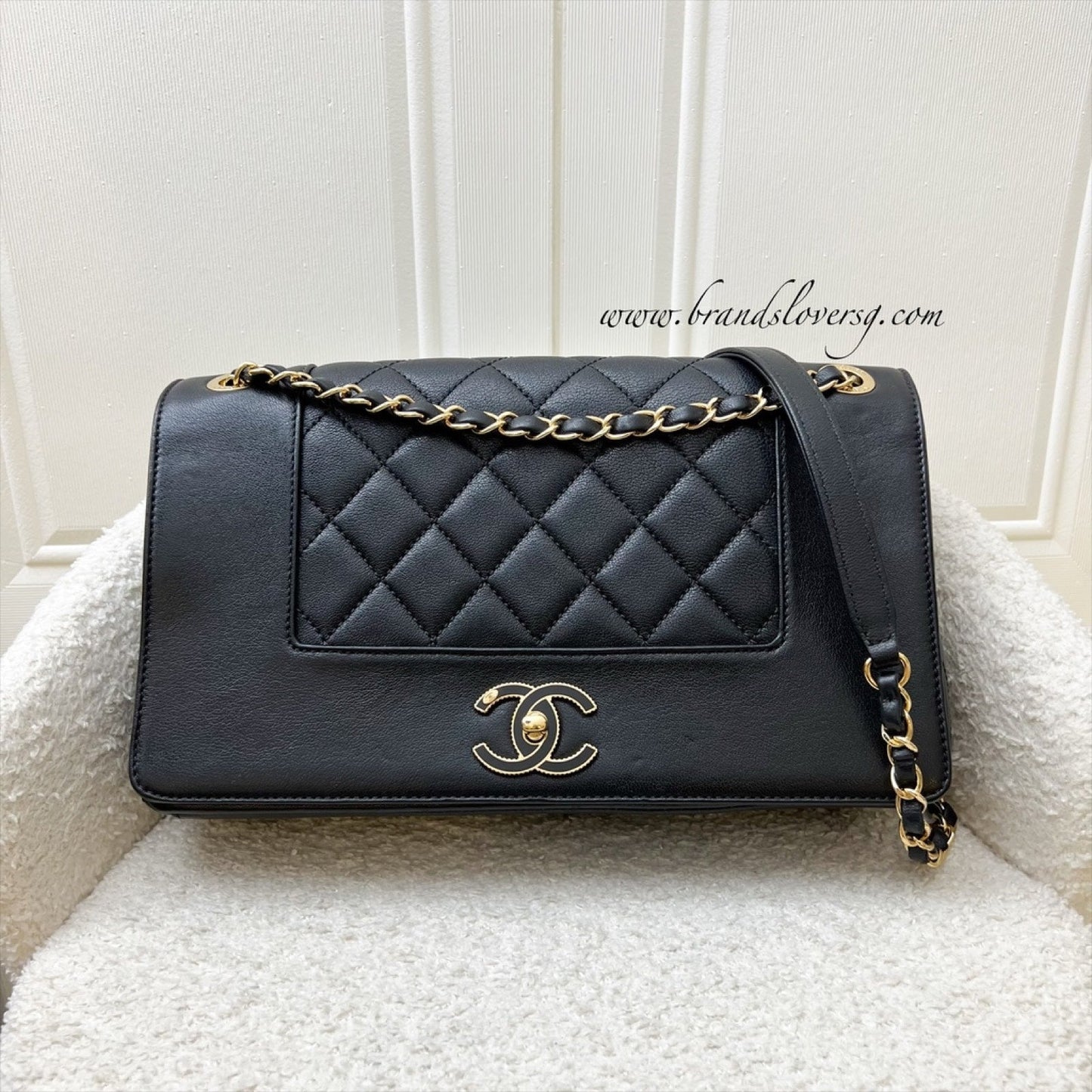 GLM-Large Mademoiselle Flap in Black Calfskin and GHW