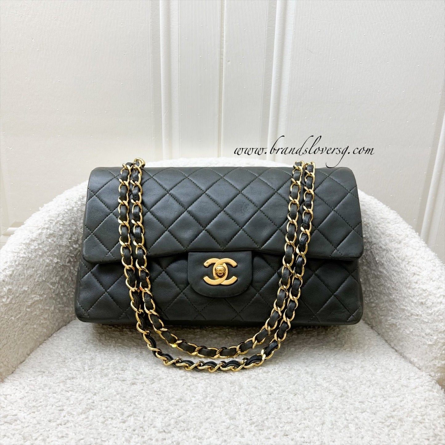GLM- Medium Classic Flap CF in Dark Green Lambskin and 24K Gold Plated HW