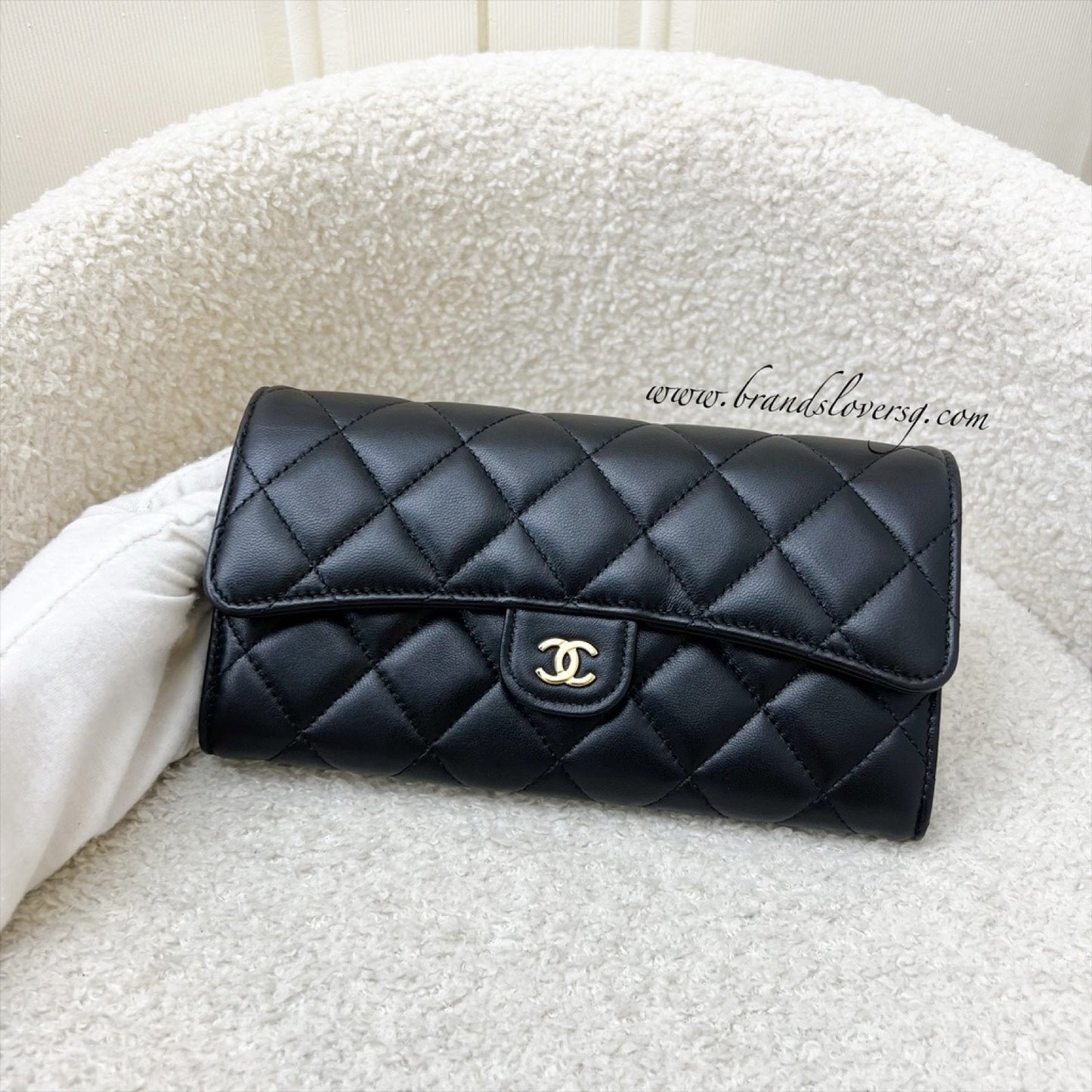 GLM-Classic Long Wallet in Black Lambskin and GHW (Model: AP0241)