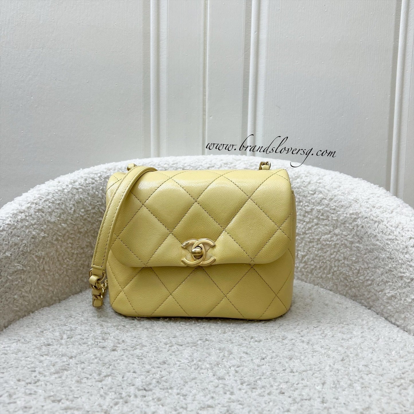 GLM-22P Seasonal Square Mini in Light Yellow Caviar GHW