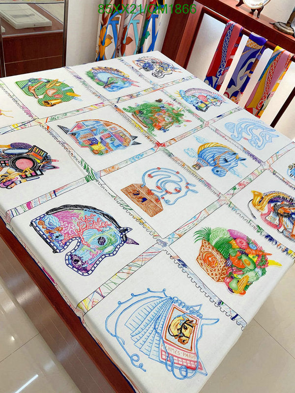 SAMC - HMS Scarves - 659