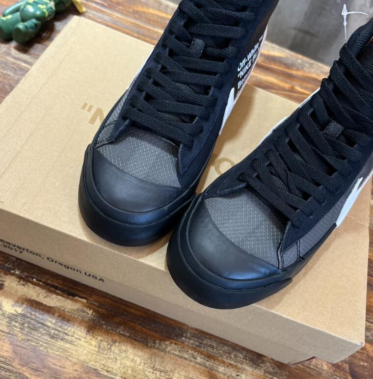 SAMC - NKE Shoes - 282