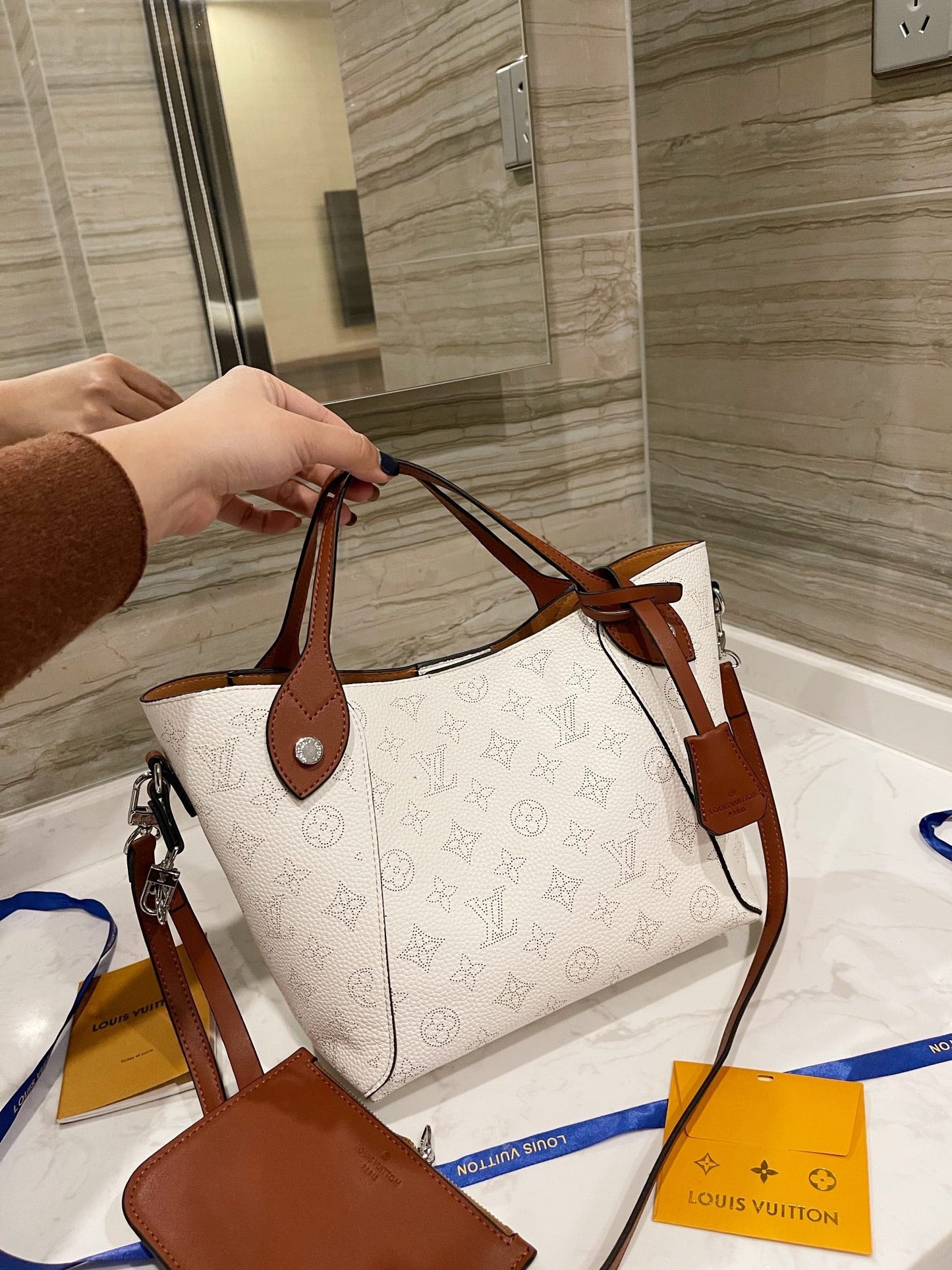 EN - New Arrival Bags LUV 085