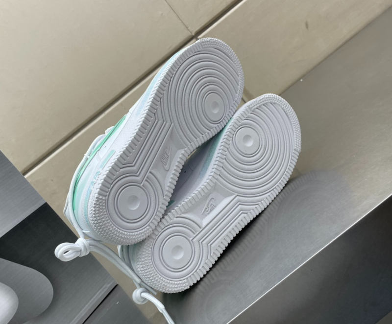 SAMC - NKE Shoes - 004