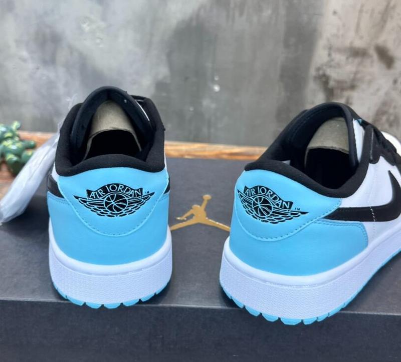 SAMC - NKE Shoes - 657