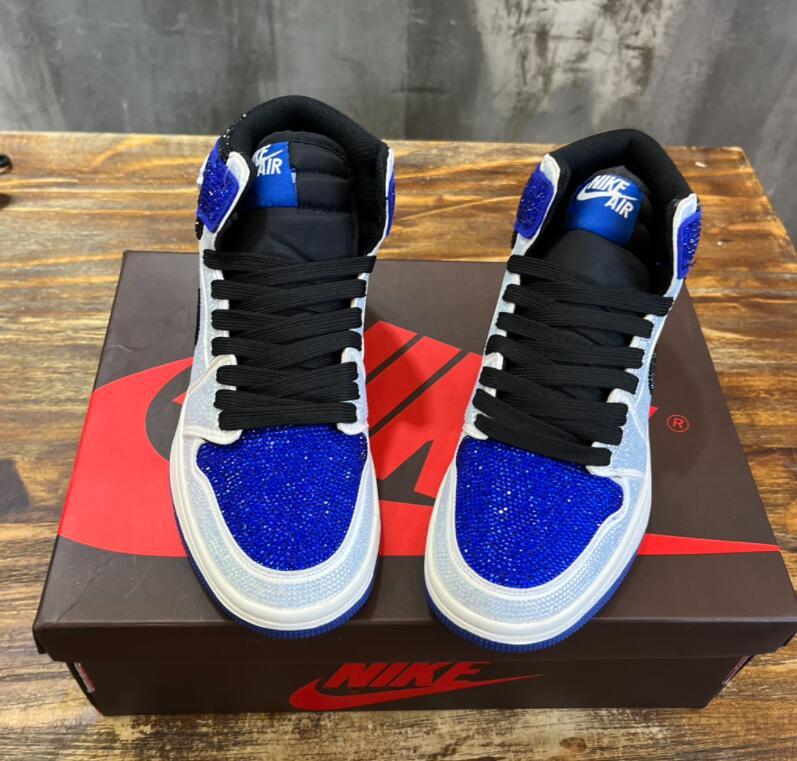 SAMC - NKE Shoes - 445