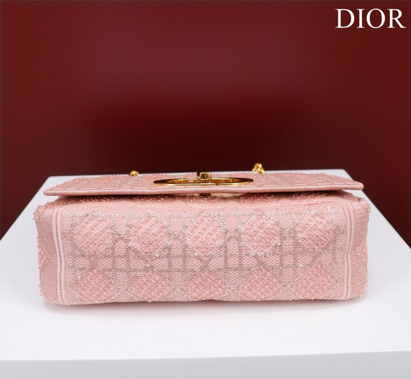 Glami Fashion - DIR Bags - 2011