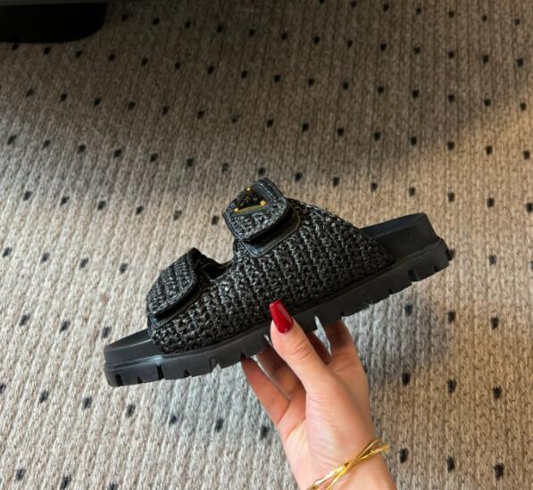 GlamyWomen Shoes - 119