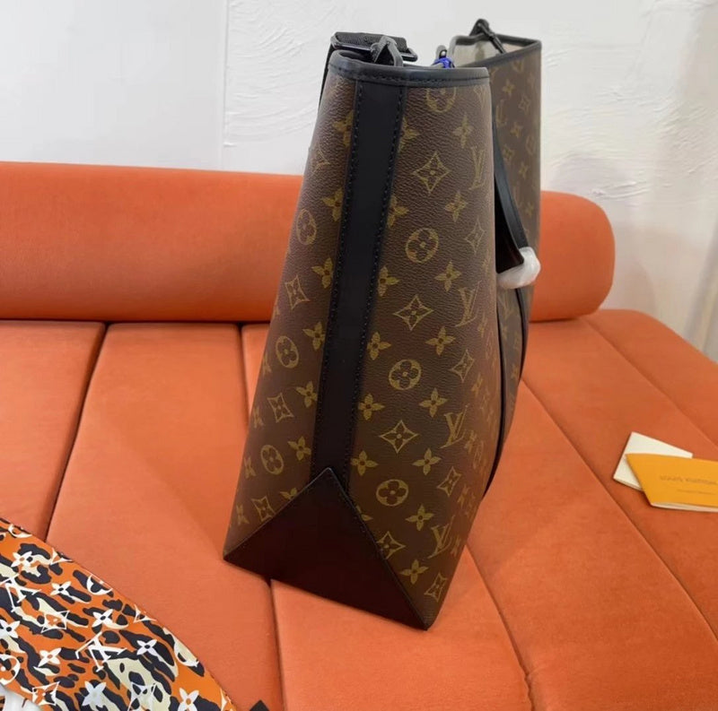 LOV2 Bags - Luxurious Bags  1440
