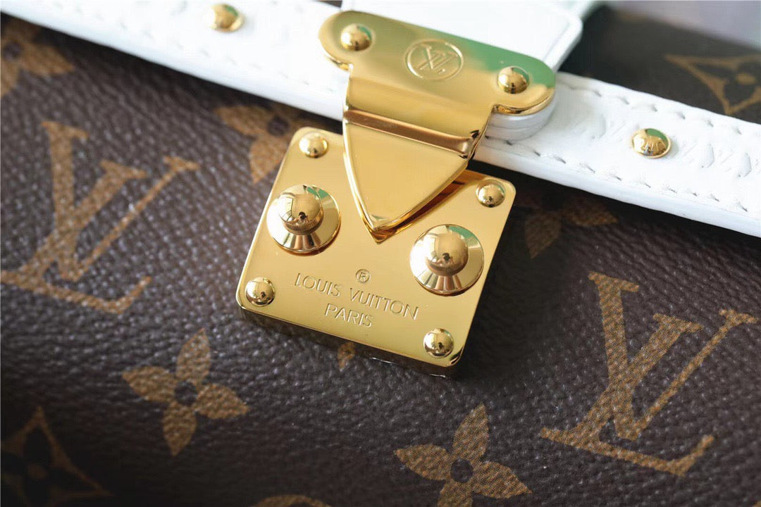 LV Papillon Trunk MonogramCanvas For Women, WomenÃ¢â‚¬â„¢s Bags, Shoulder And Crossbody Bags 7.5in/19cm LV M81485