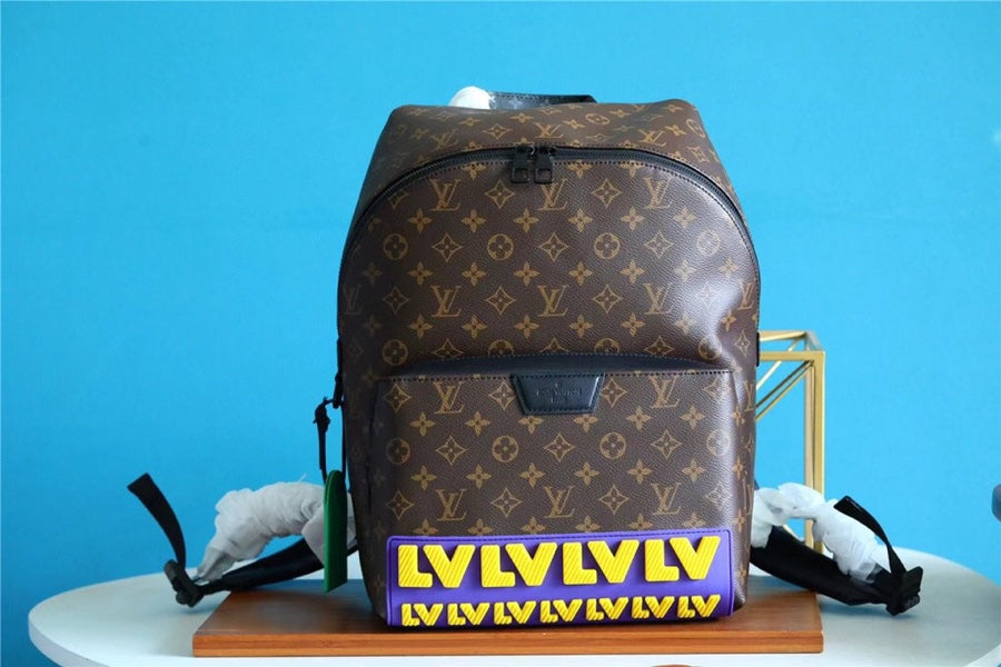 LV GLAMIscovery Backpack Monogram Canvas With LV RuGLAMIer Signature AppliquÃƒÂ© For Fall, Bags 40cm LV M57965