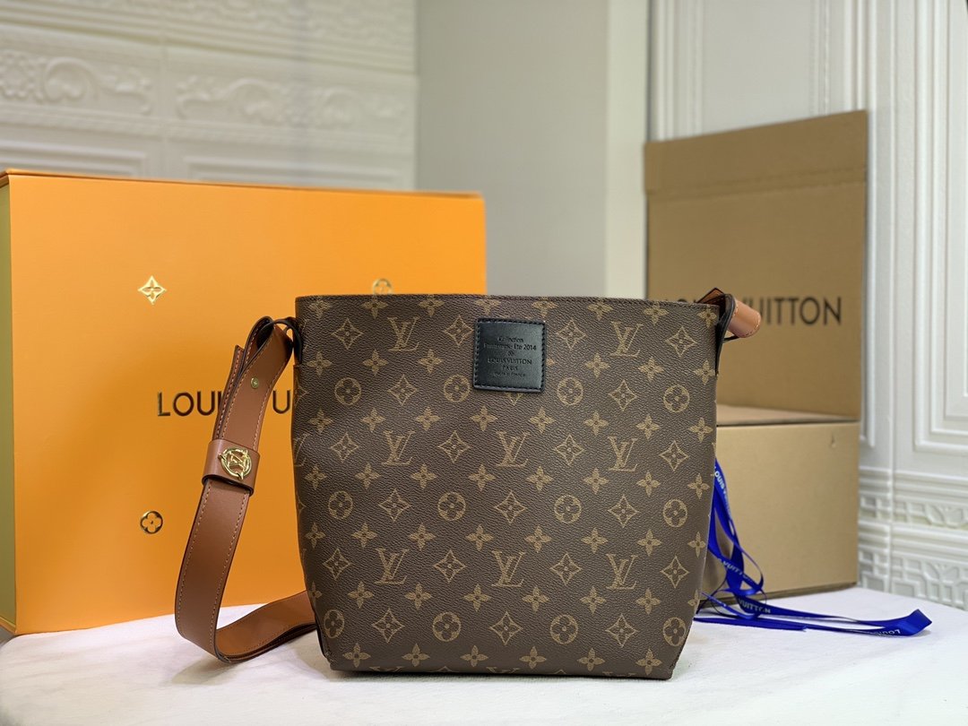 EN - New Arrival Bags LUV 105