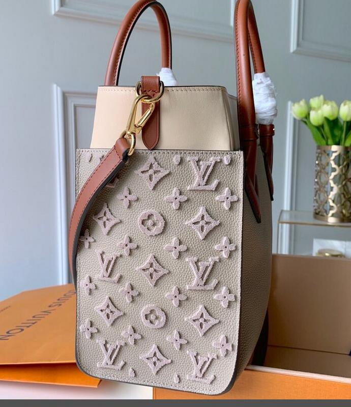 SAMC - LOV Bags - 2953