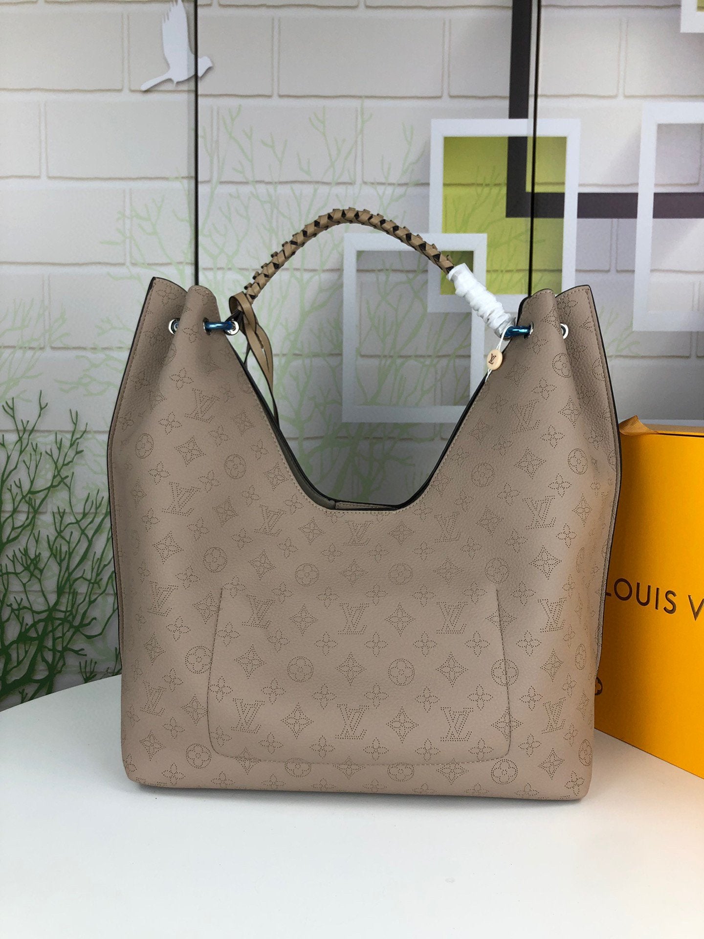 EN - New Arrival Bags LUV 050