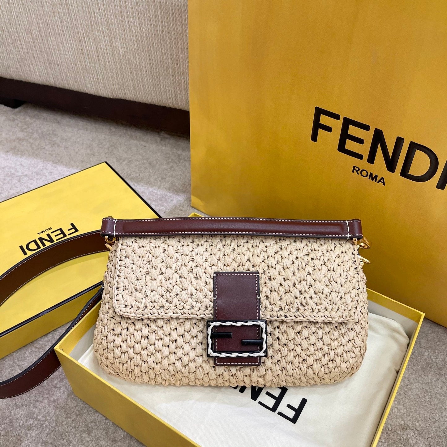FI Baguette Woven Straw Red For Women, Handbags, Shoulder And Crossbody Bags 10.2in/26cm FF