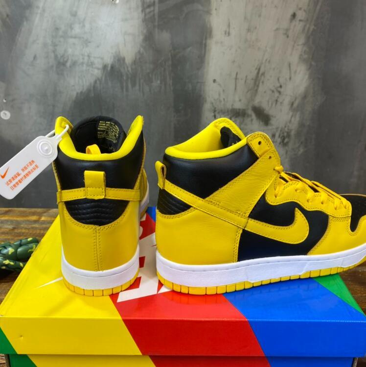 SAMC - NKE Shoes - 1683
