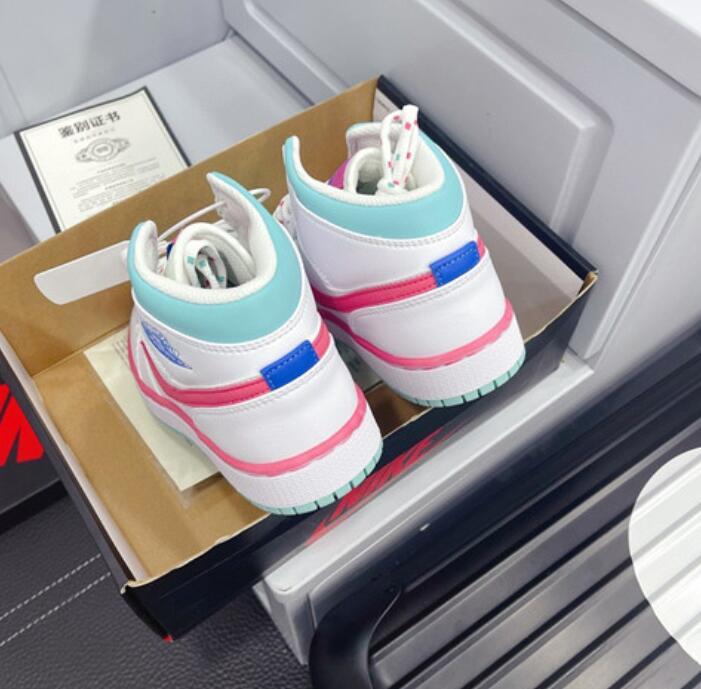 SAMC - NKE Shoes - 1593
