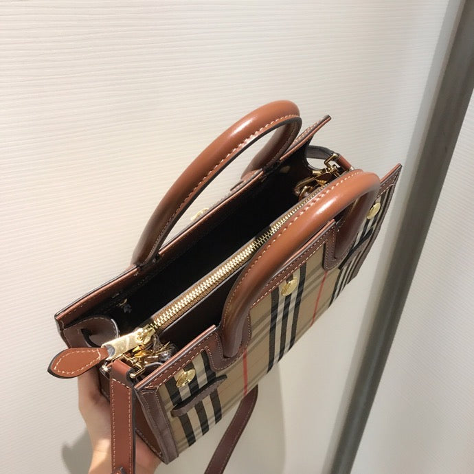 GLAMI Mini Vintage Check Two-handle Title Bag Archive Beige For Women, Bags 10.2in/26cm 80252671