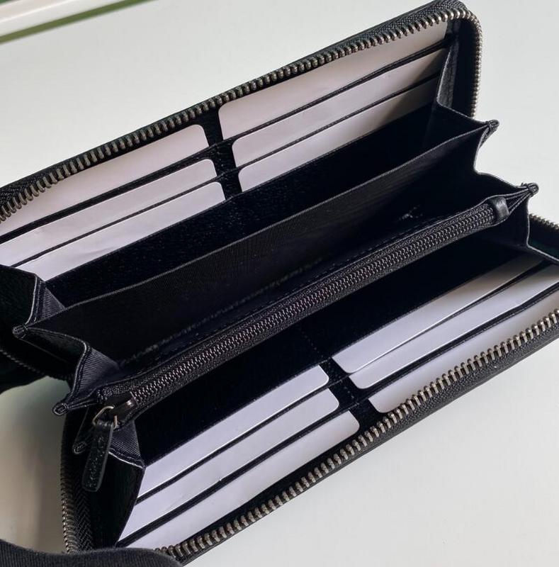 SAMC - Mix Wallets - 209