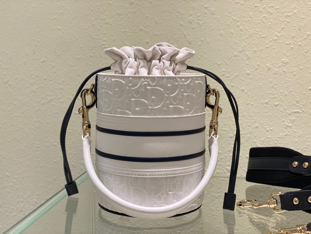 GLAMI Small Vibe Bucket Bag White, For Women, WomenÃ¢â‚¬â„¢s Handbags 5.5in/14cm CD