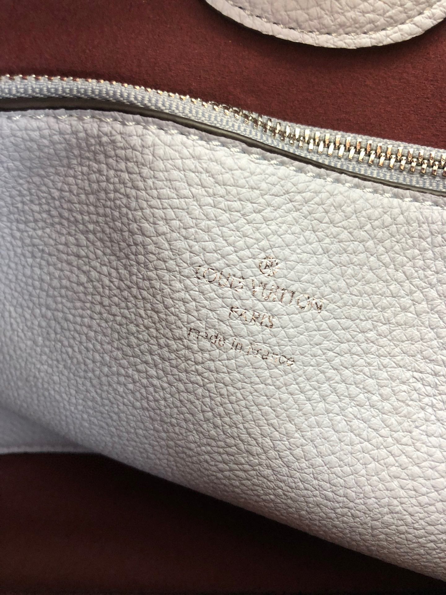 EN - New Arrival Bags LUV 050