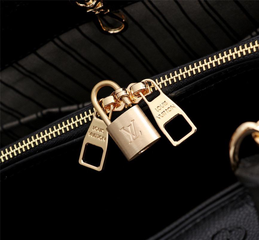 EN - New Arrival Bags LUV 040