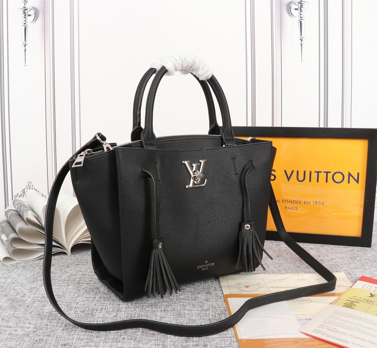 EN - New Arrival Bags LUV 194