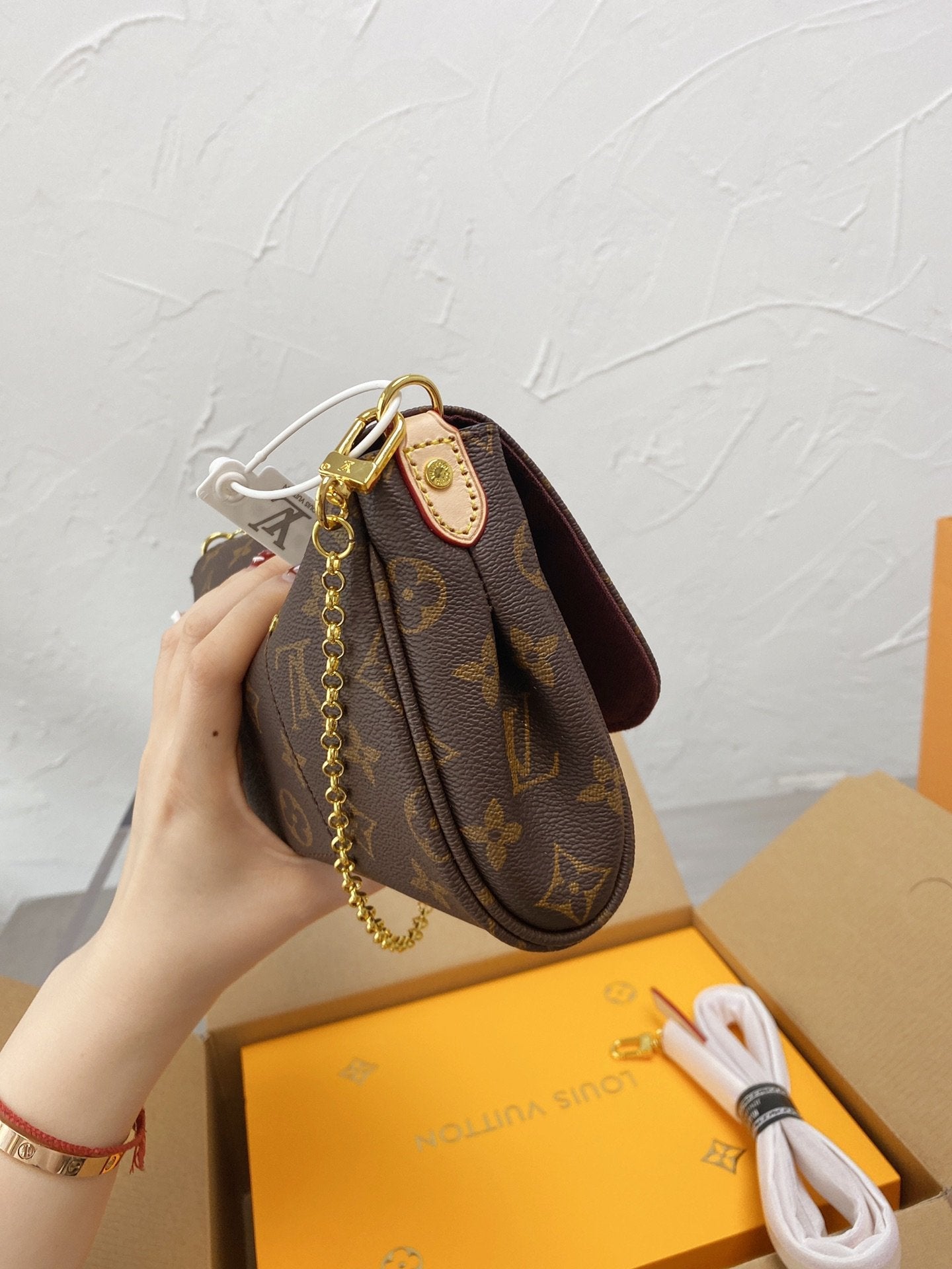 EN - New Arrival Bags LUV 064