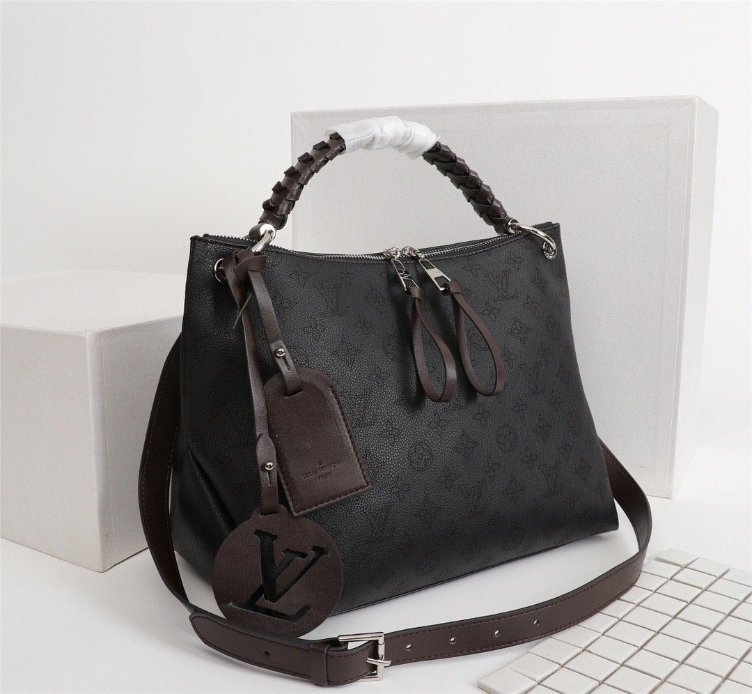 EN - New Arrival Bags LUV 225