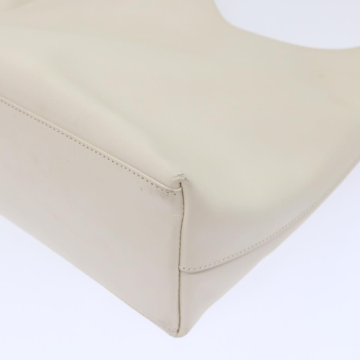 GUCCI Bamboo Shoulder Bag Leather White 001-2113-1880 ep1363