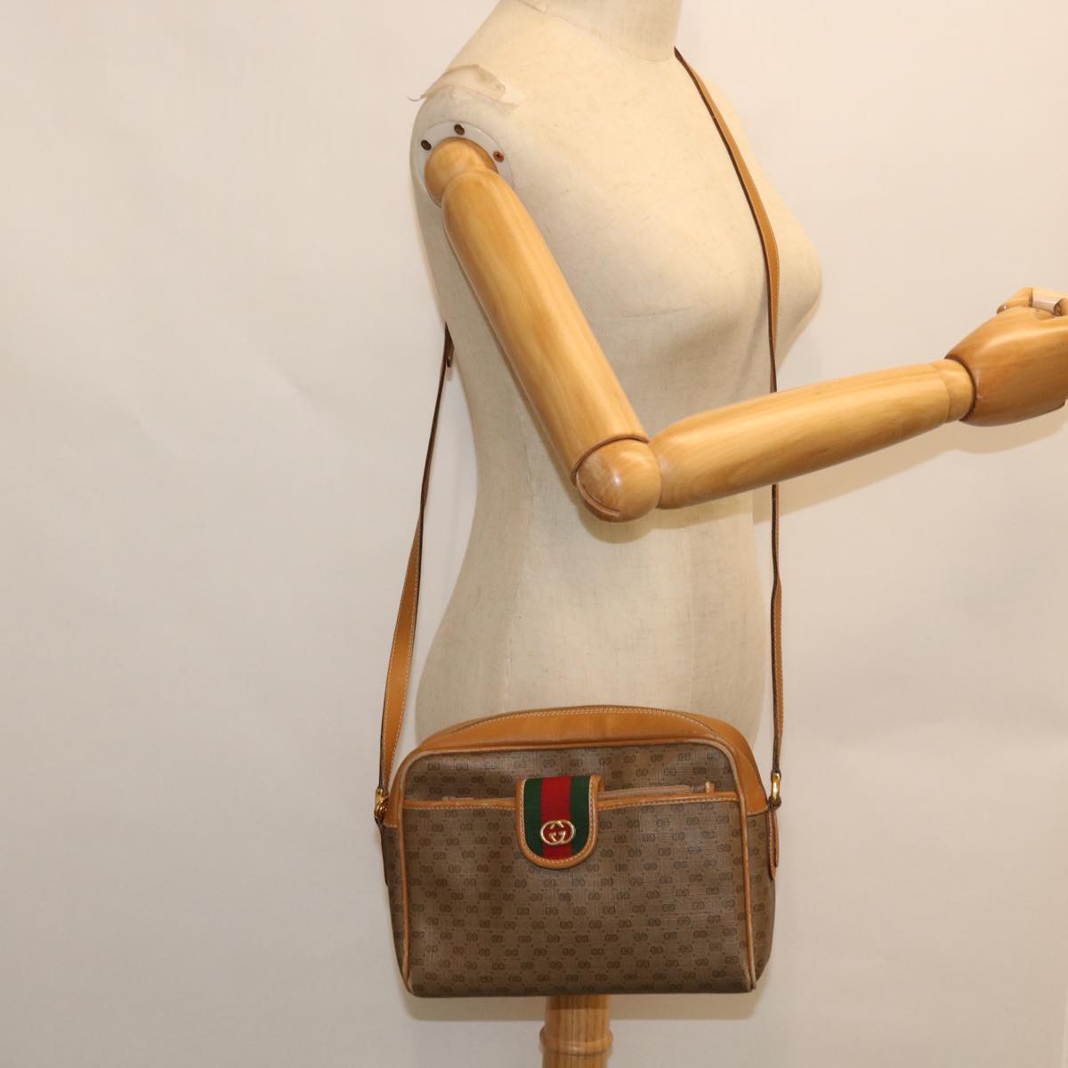 GUCCI Micro GG Canvas Web Sherry Line Shoulder Bag Beige 001 56 0944 ep1776
