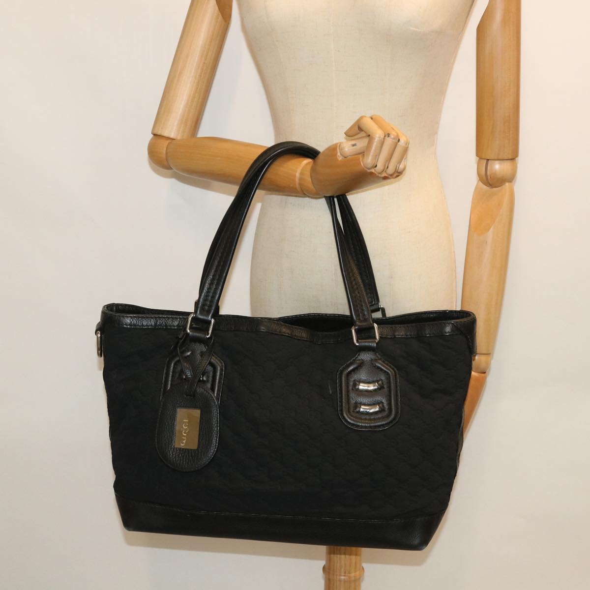 GUCCI GG Canvas Tote Bag Black 241101 ep1802