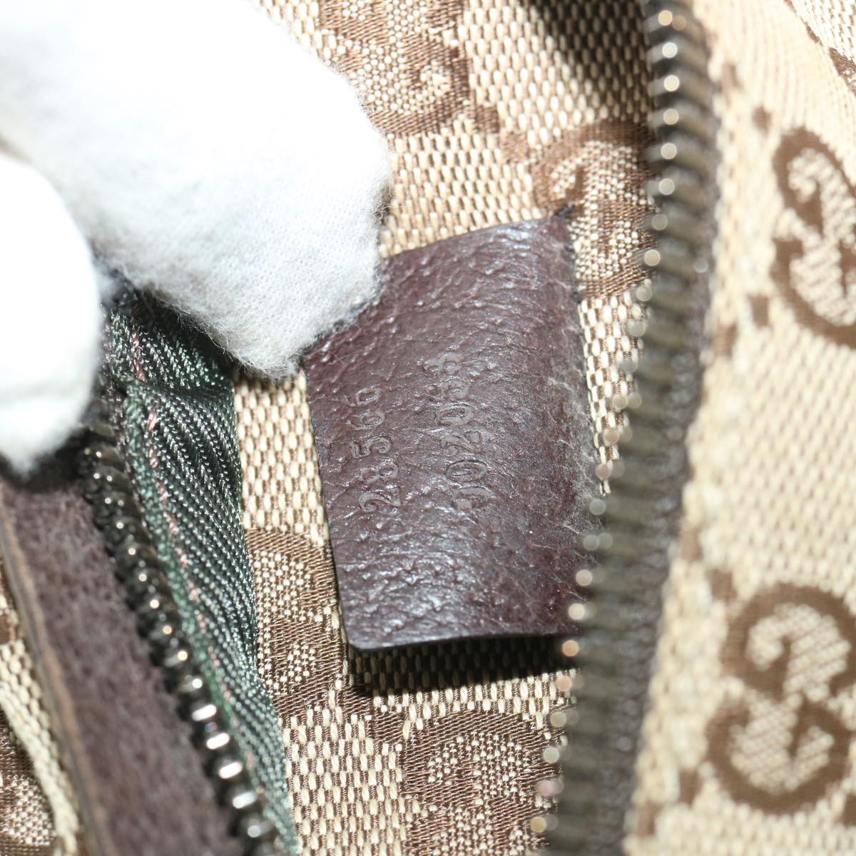 GUCCI GG Canvas Waist bag Beige 28566 ep1843