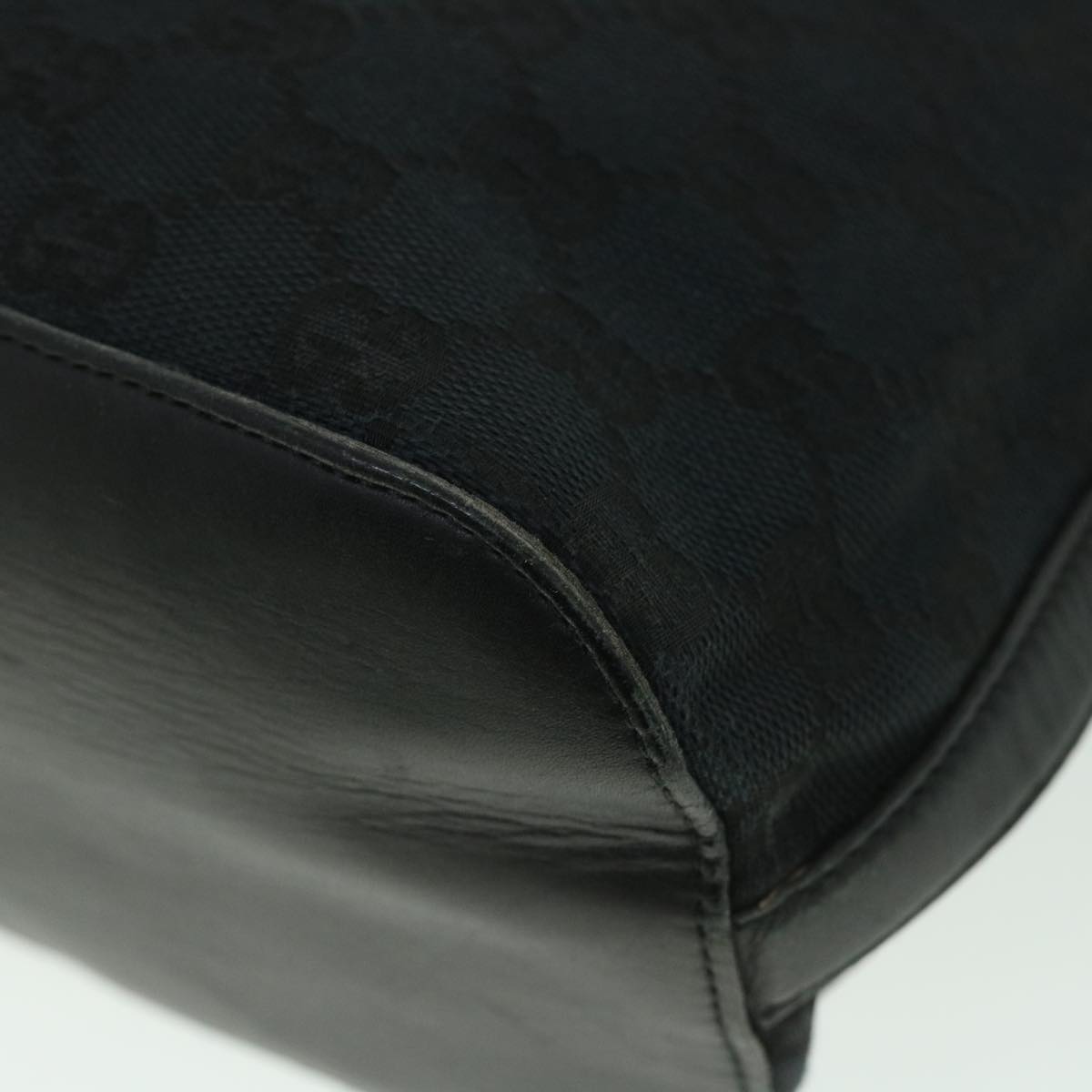 GUCCI GG Canvas Shoulder Bag Black 001 4286 ep1868