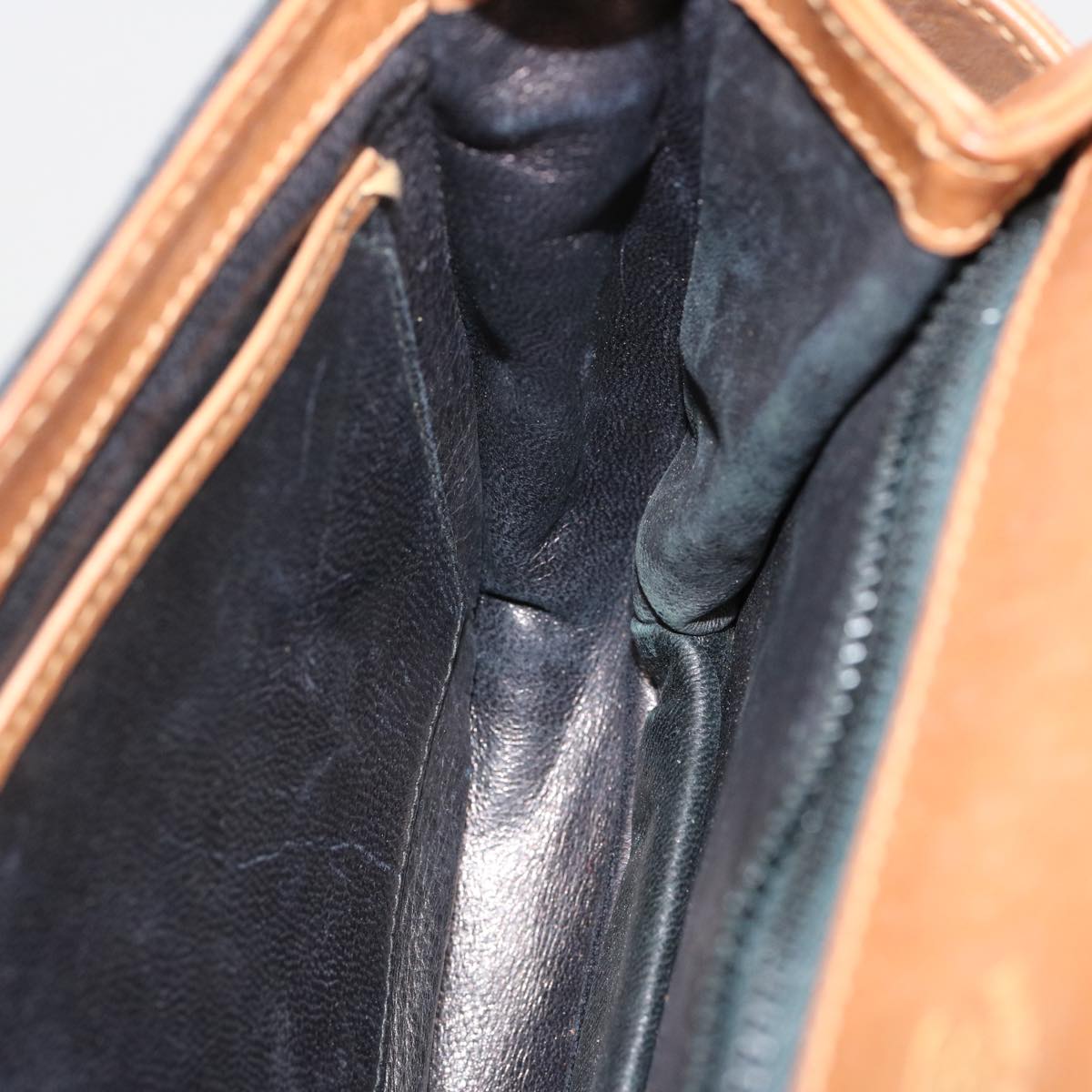 GUCCI GG Canvas Shoulder Bag Black ep4110