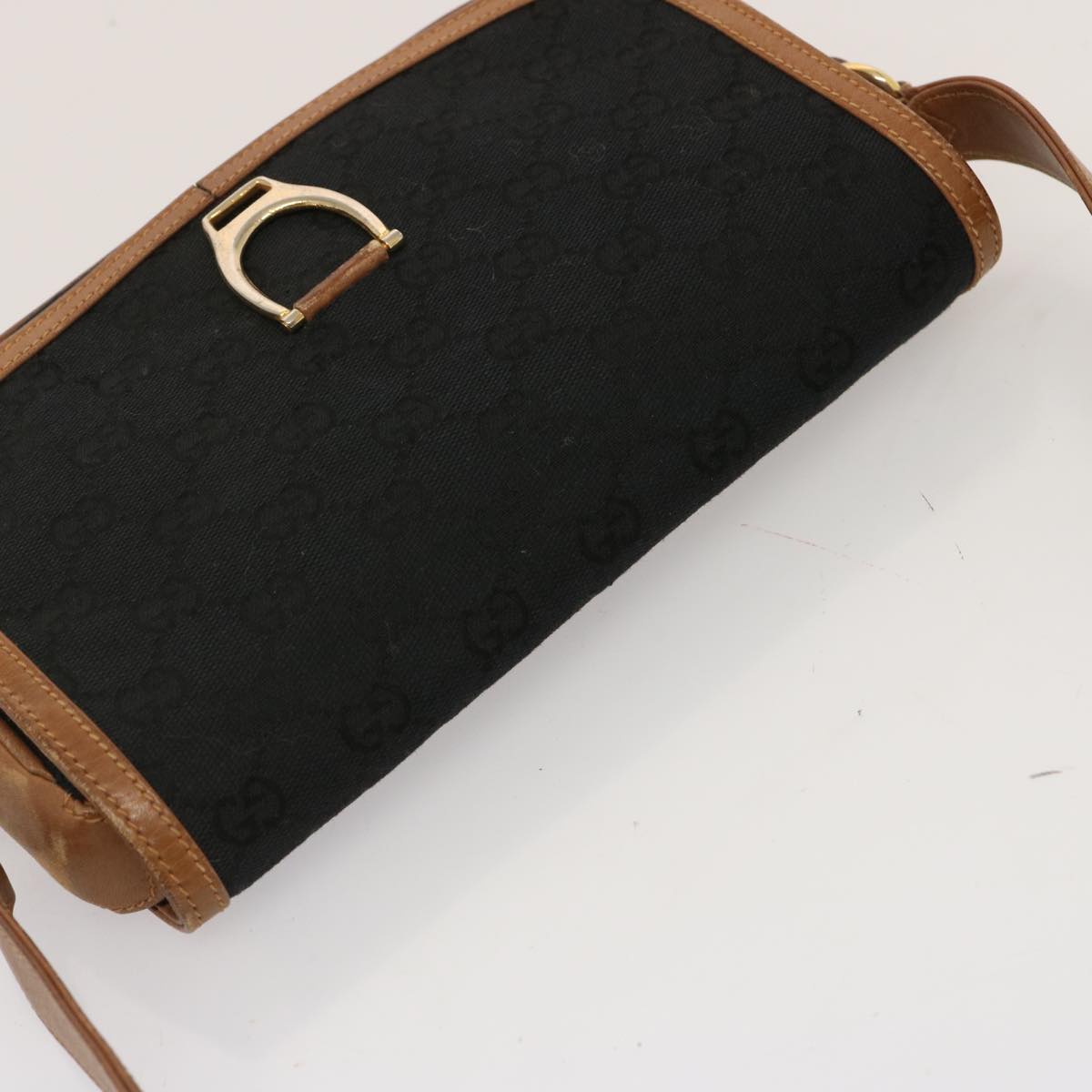 GUCCI GG Canvas Shoulder Bag Black ep4110