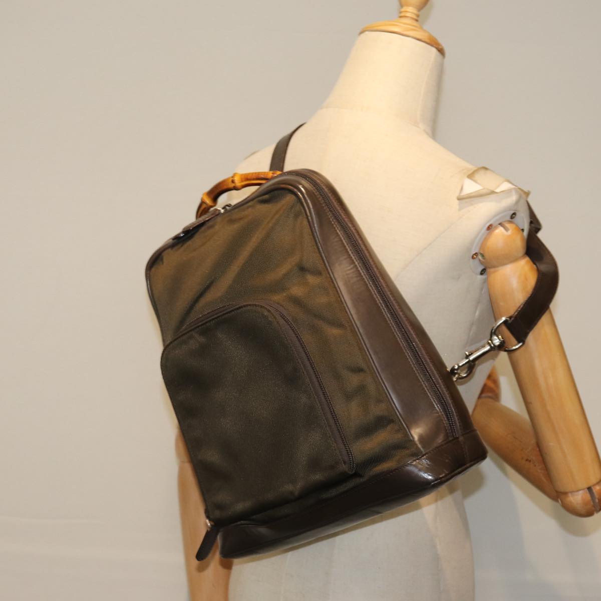 GUCCI Bamboo Body Bag Nylon Khaki 003 2058 0059 5 ep4187