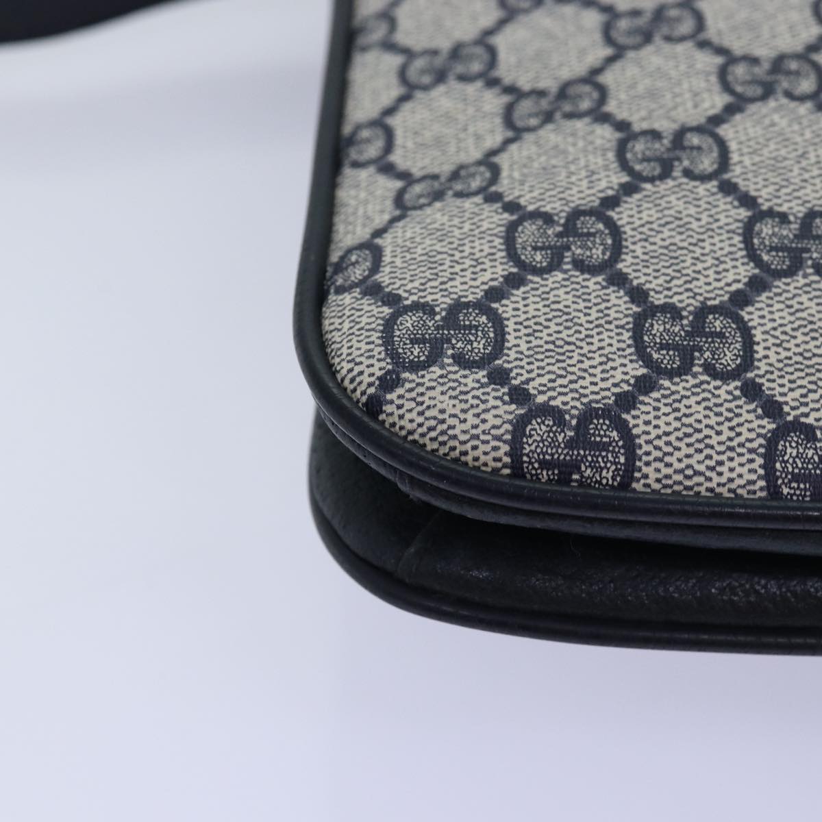 GUCCI GG Supreme Shoulder Bag PVC Navy ep4236