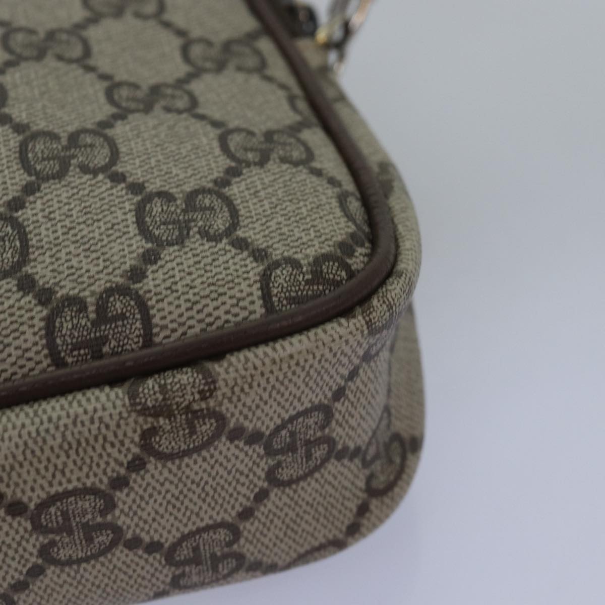 GUCCI GG Supreme Shoulder Bag PVC Beige 97 02 068 ep4507