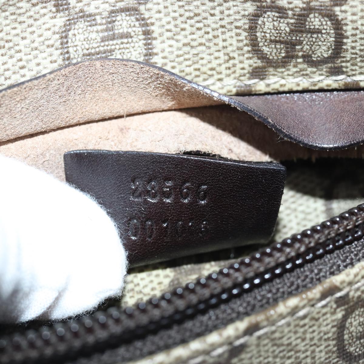 GUCCI GG Supreme Waist bag PVC Beige 28566 ep4576
